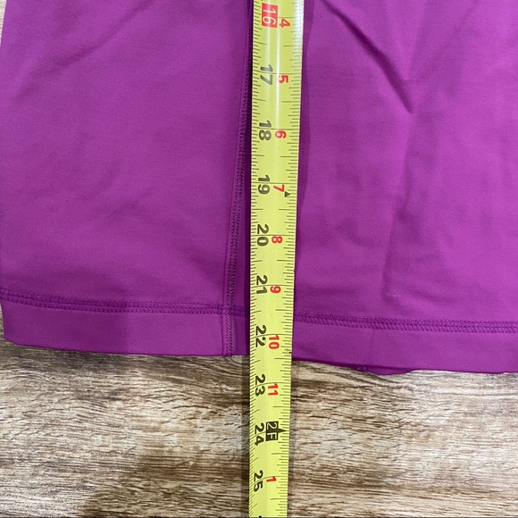 Lululemon Warrior Hot Tank Sz 4 Dewberry Raspberry - Picture 9 of 11